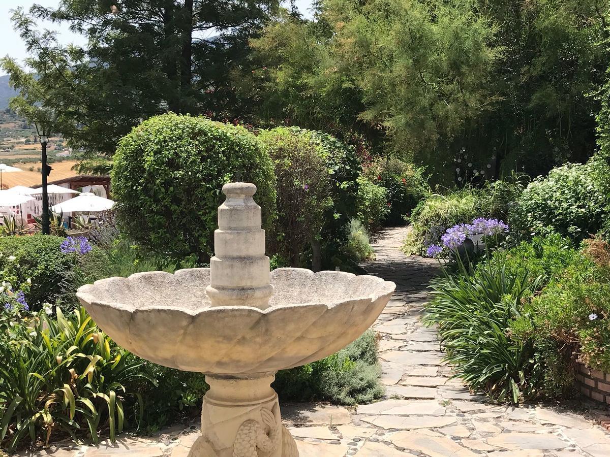 Cortijo Andaluz Acomodação com café da manhã Alhaurín el Grande Exterior foto